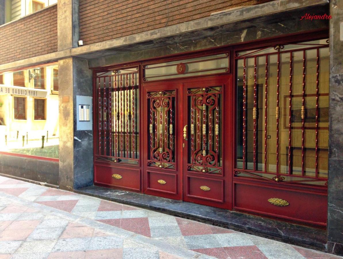 Alexander Apartments Alicante Bagian luar foto